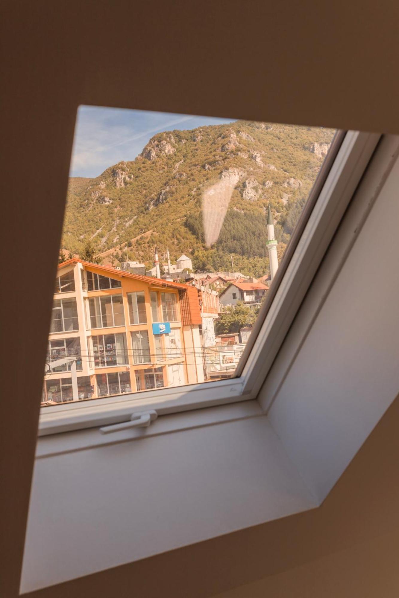 Downtown Apartment Travnik Esterno foto